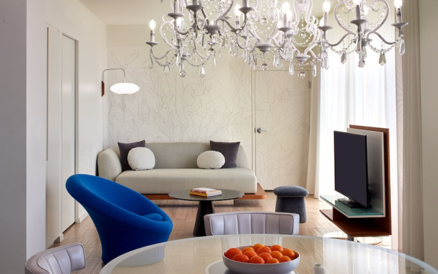 Apartment with balcony