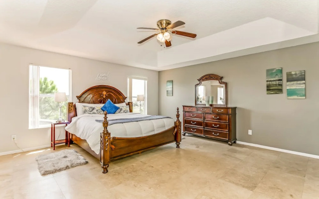 4 Bedrooms Cottage with balcony
