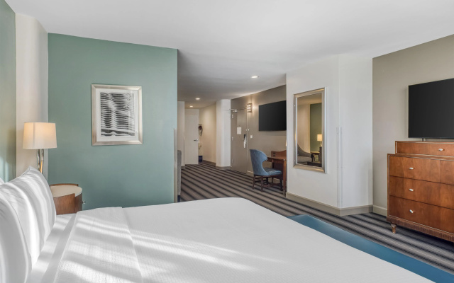 Deluxe Double Suite
