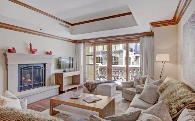 3 Bedrooms Apartment with mountain view