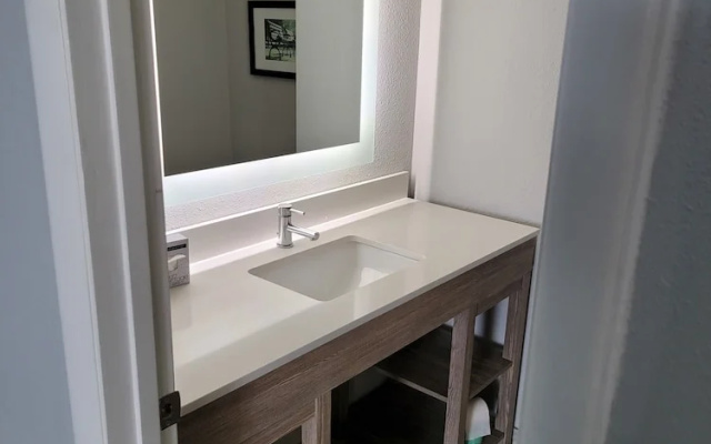 1 Bedroom Double Suite