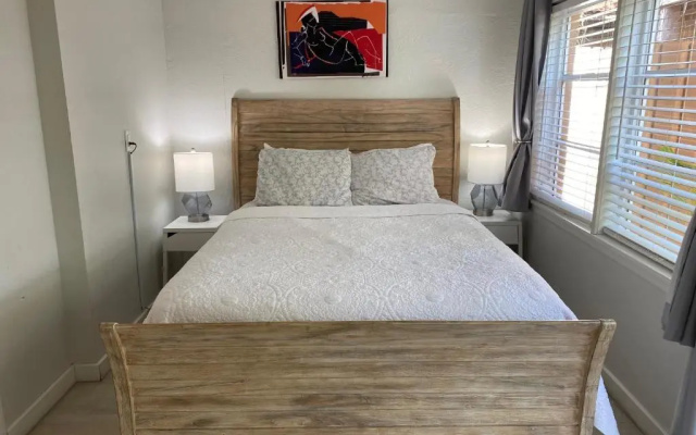 2 Bedrooms Cottage