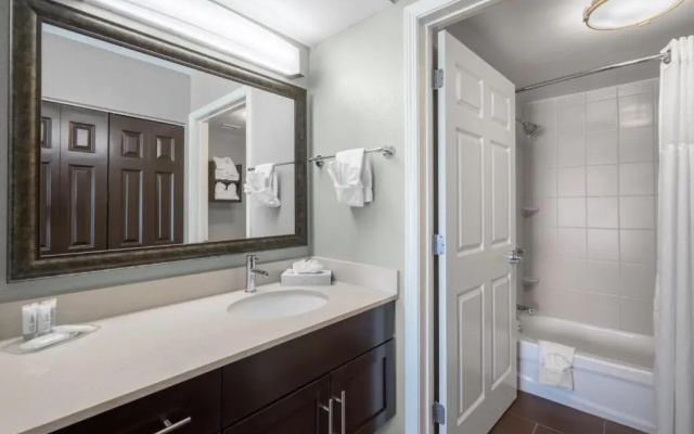 1 Bedroom Suite