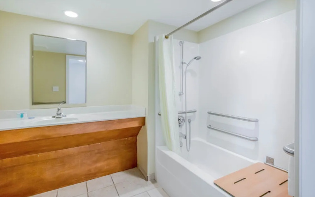 Standard Single room beachfront