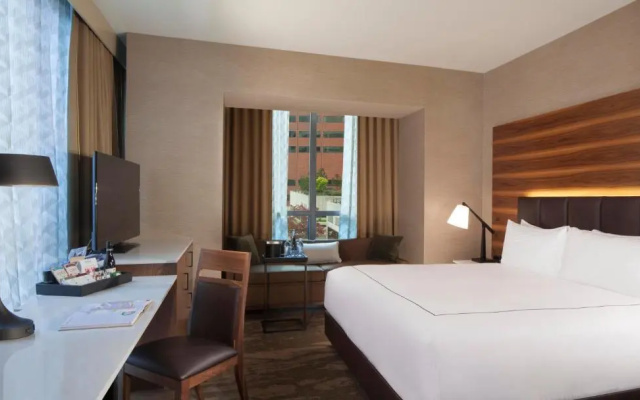 Hearing Accessible Double room with city view
