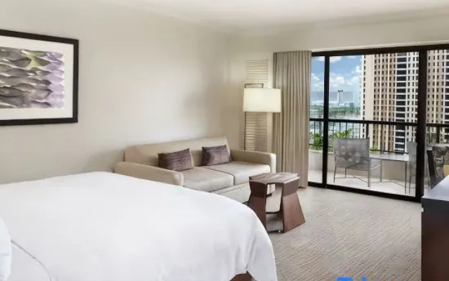 Alii room with partial ocean view