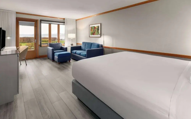 Standard Double room with water view