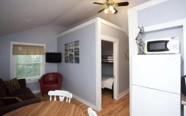 2 Bedrooms Cottage