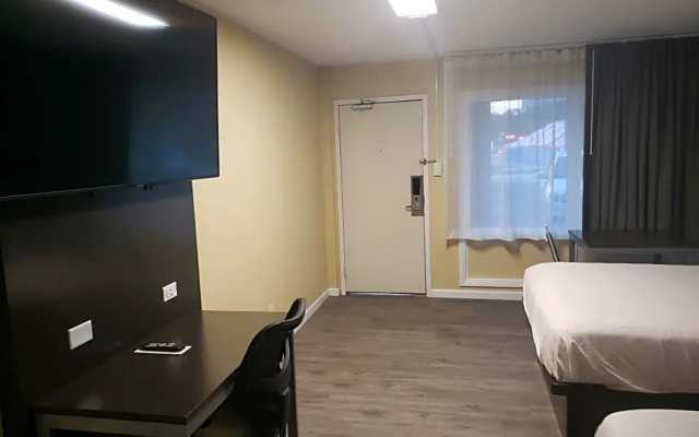 Standard Family room