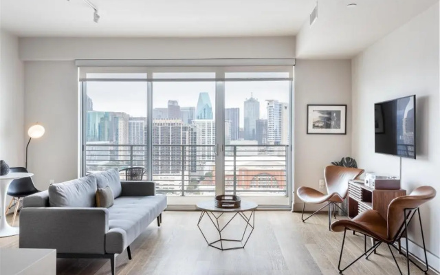 1 Bedroom Apartment with city view