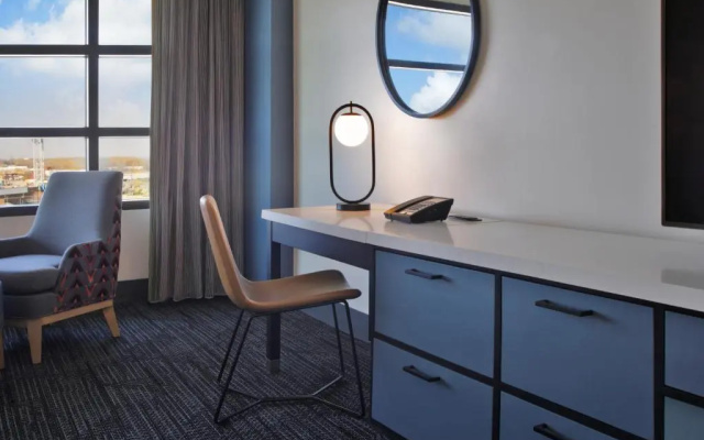 Premium Quadruple room with park view