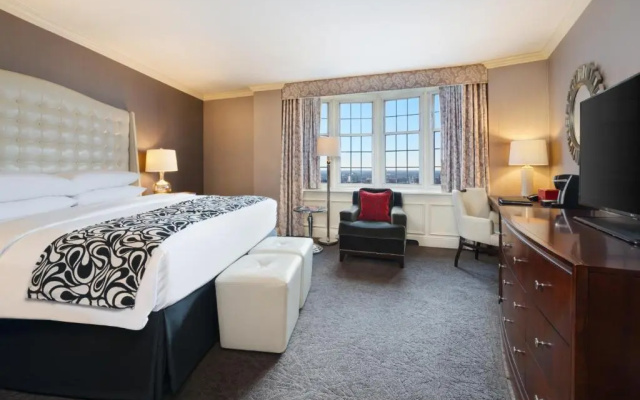 Standard room with lake view