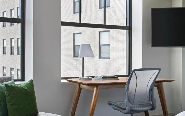 Standard Double room with city view