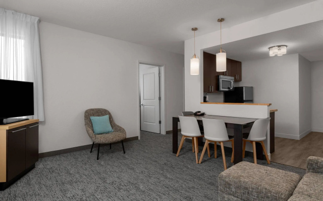 2 Bedrooms Suite