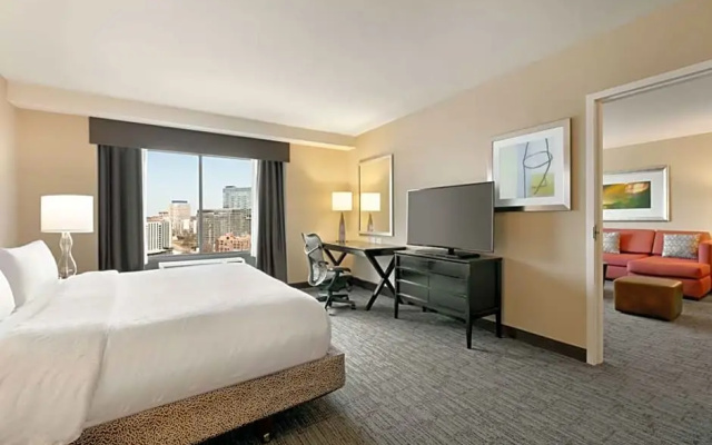 1 Bedroom Deluxe Double Suite