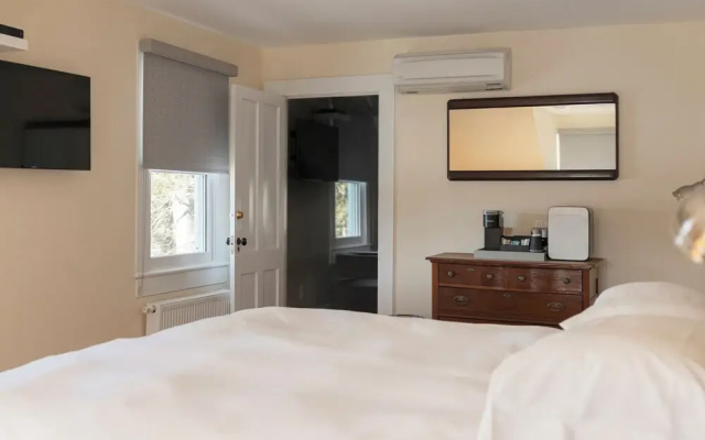 Double Junior Suite with lake view