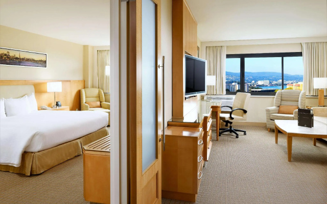 2 Bedrooms Double Suite with bay view