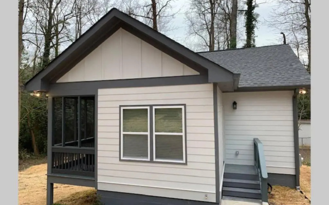 2 Bedrooms Cottage