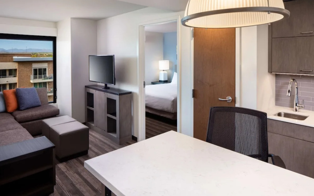 1 Bedroom Suite