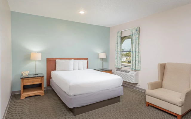 Standard Double room with balcony and beachfront