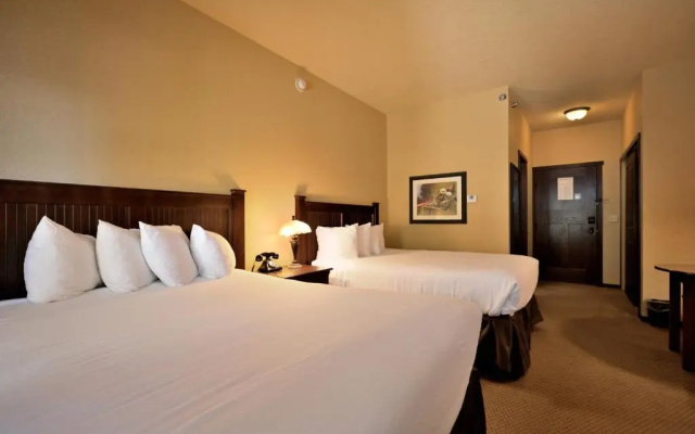 Standard Quadruple room with lake view