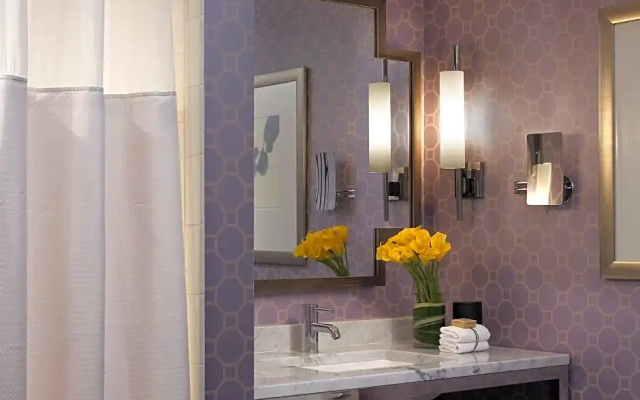 1 Bedroom Deluxe Suite