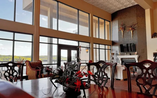 3 Bedrooms Premium Villa with balcony and with lake view