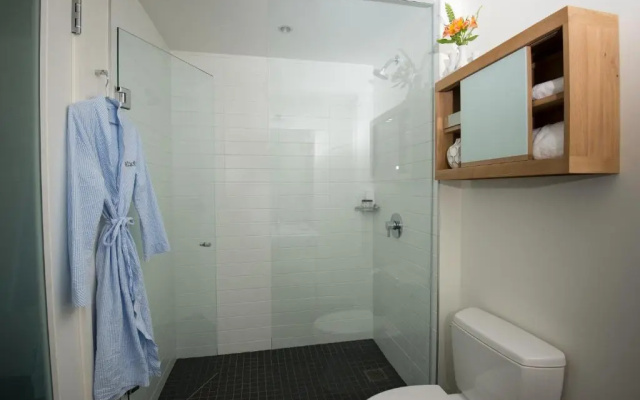 University Suite