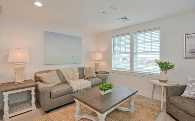 Apartment with sea view