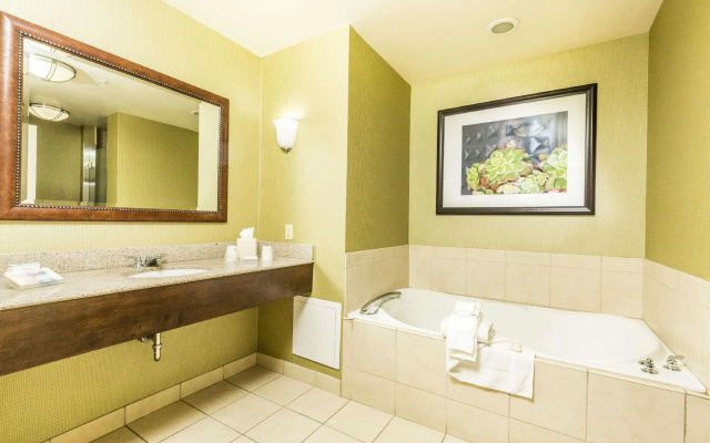 Double Suite