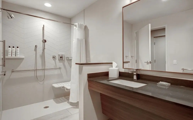 Double Suite