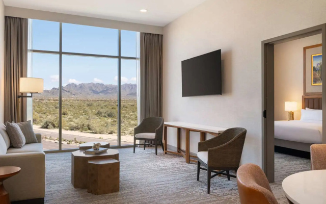 1 Bedroom Double Suite with mountain view