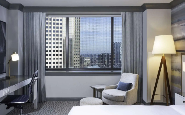 Deluxe Double room with city view