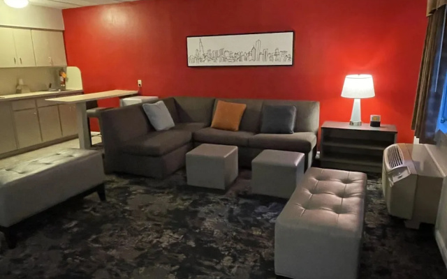 Deluxe Double Suite