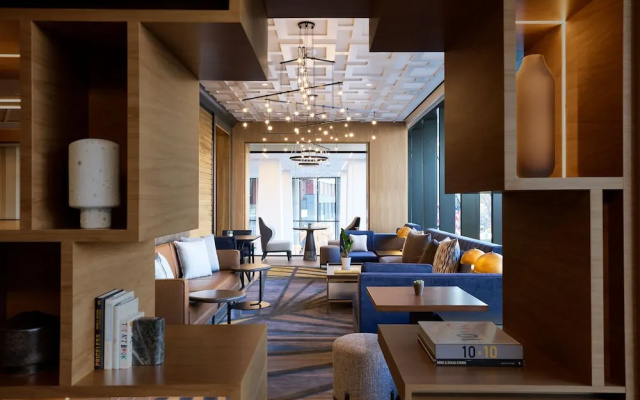 Double Club Suite with city view