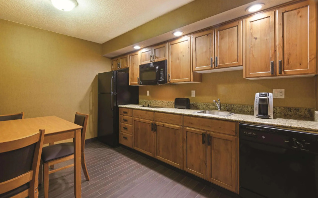 1 Bedroom Double Suite