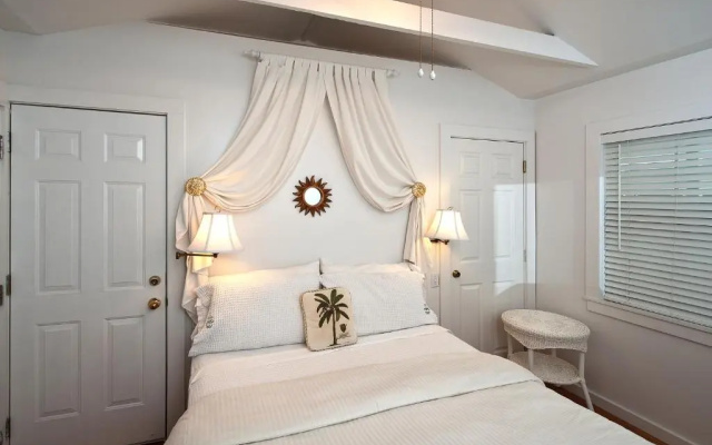 2 Bedrooms Bungalow