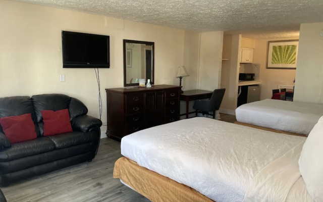Quadruple Suite