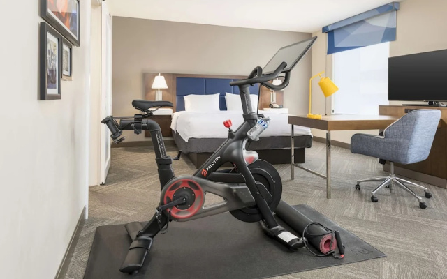 Peloton Bike Double Studio