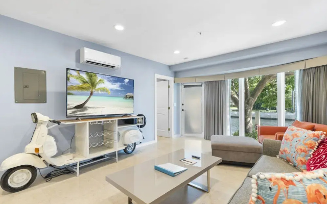 1 Bedroom Deluxe Suite with bay view
