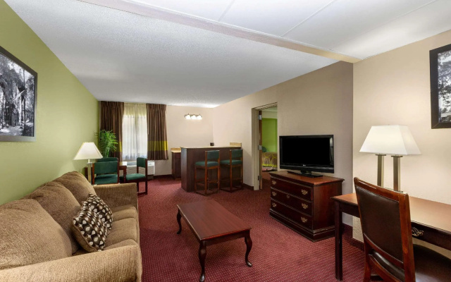 1 Bedroom Double Suite