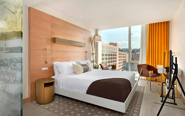 Standard Double room with partial view