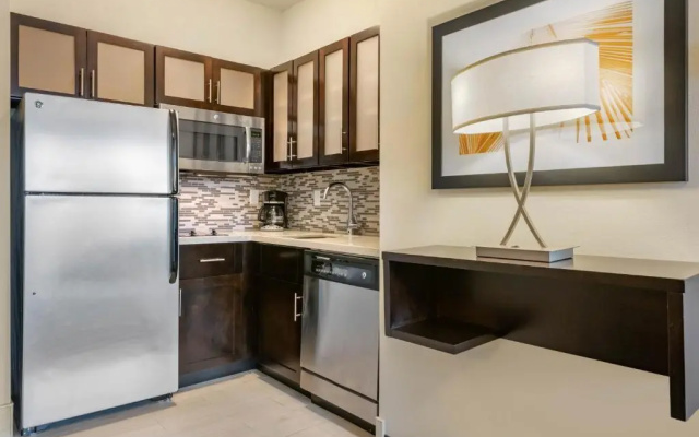 Deluxe Double Suite