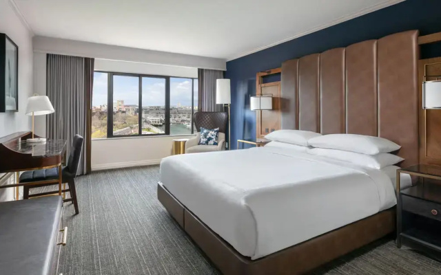 Standard Double room with water view