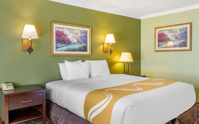 Sextuple Suite