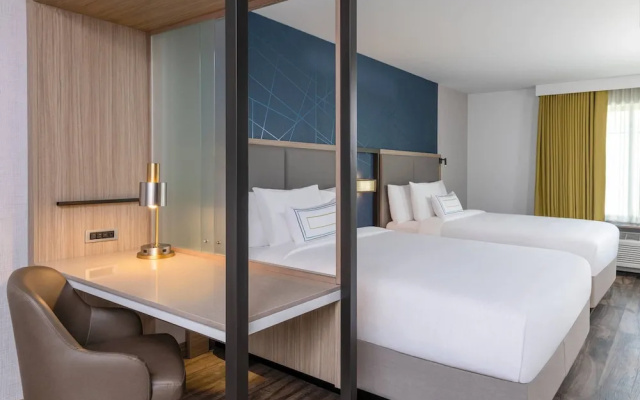 Quadruple Suite with partial ocean view