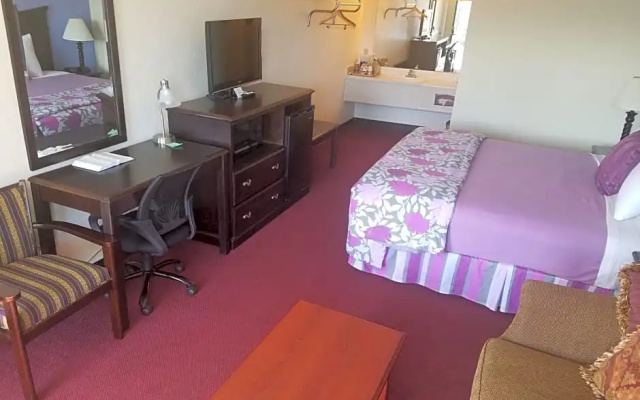 Standard Double Basement room