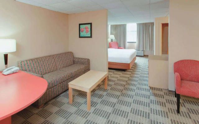 Deluxe Double Suite