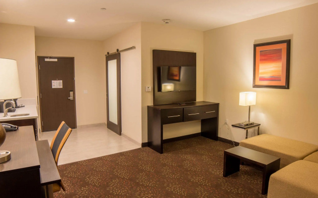 1 Bedroom Double Suite