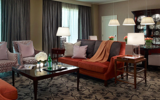 Ambassador Double Suite